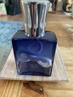 Lampe Berger - Blue Glass Accent Diffuser with Silver-Tone Cap